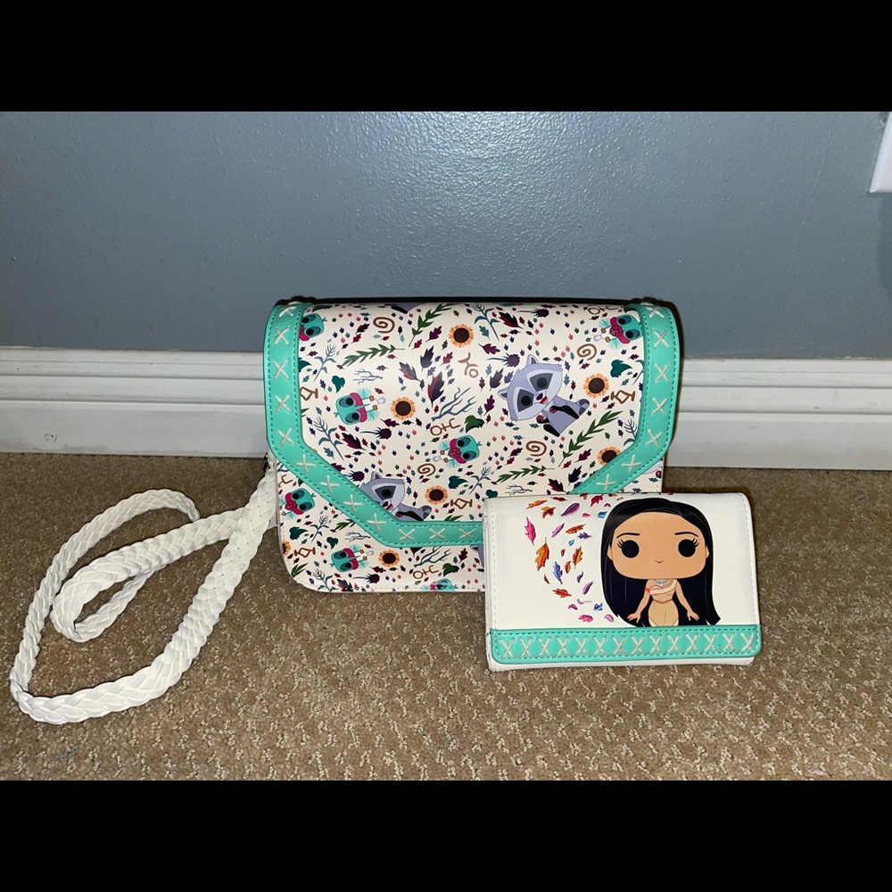 ‼️SOLD‼️ Loungefly Pocahontas Crossbody Bag